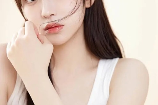 AI换脸造假、假唱翻车、邀劣迹艺人！那艺娜人设崩塌全记录