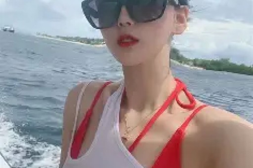 曝某知名女演员婚内出轨拍戏时与剧组男星乱搞被前夫当场抓包