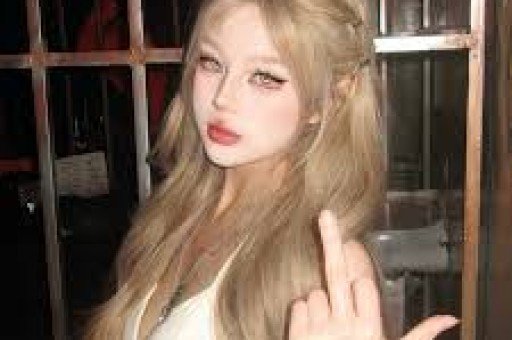 何健麒塌房柯淳综艺被群嘲短剧演员结局早已注定